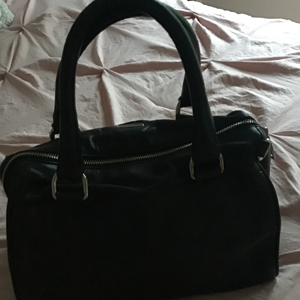 Rebecca Minkoff Short  handles Black quilted handbag w/extra long straps option